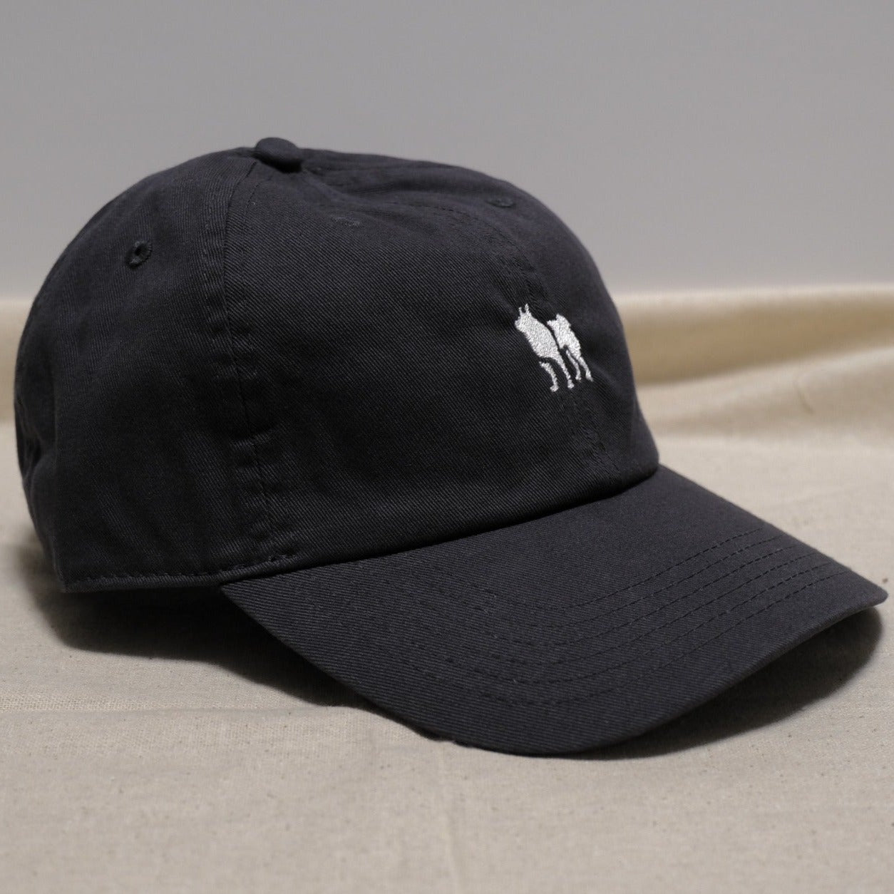 Cotton cap with Shiba Inu one-point embroidery