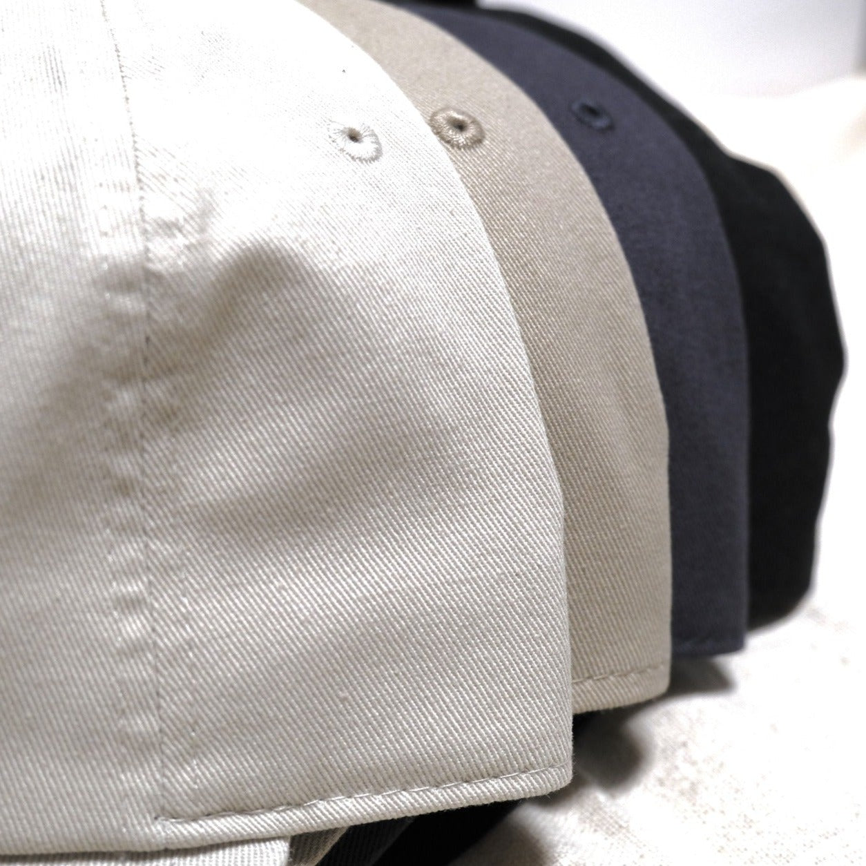 Cotton cap with Shiba Inu one-point embroidery