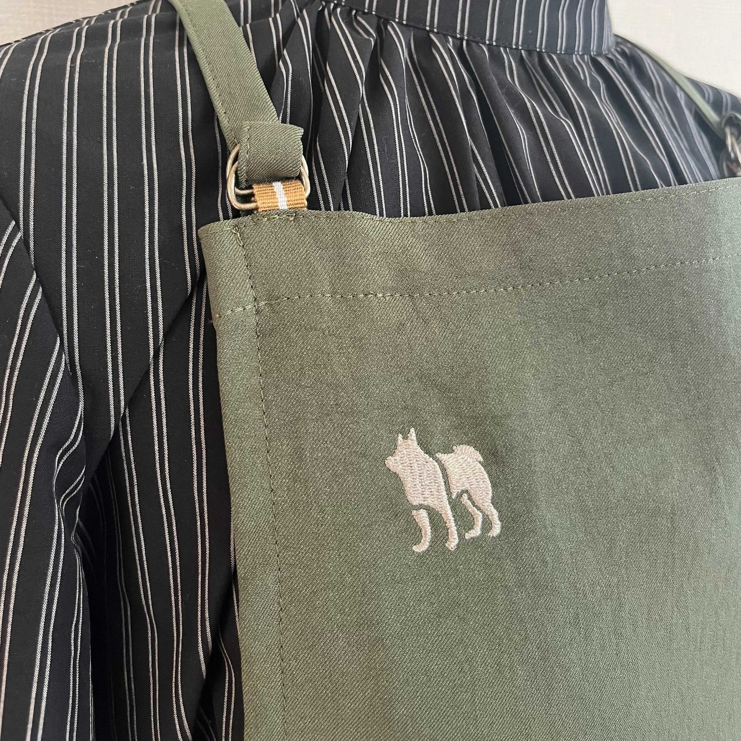 Shiba Inu one-point embroidery apron Atelier Apronne Nagoya collaboration product