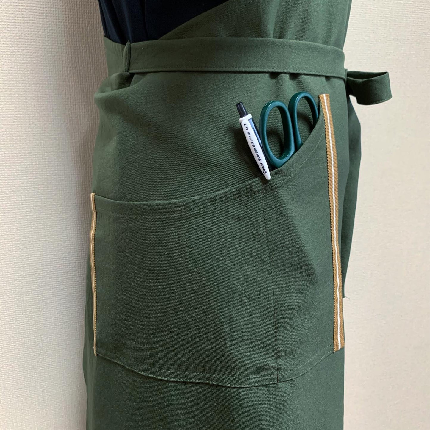 Shiba Inu one-point embroidery apron Atelier Apronne Nagoya collaboration product