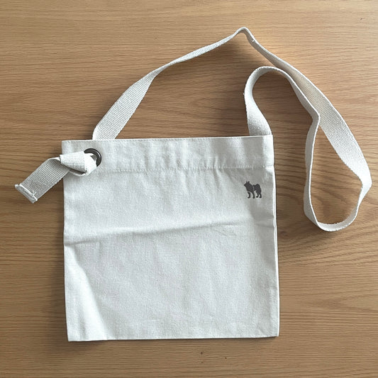 Sacoche with Shiba Inu embroidery mark that can be used as a walking bag or for everyday use